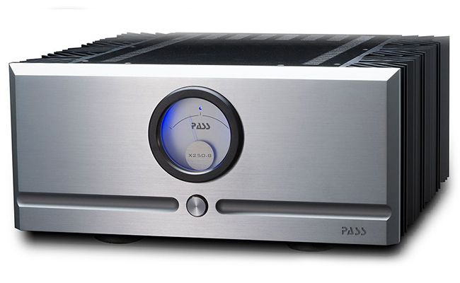 Pass Labs X250.8 Stereo Eindversterker