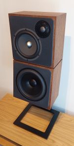 Hoffner H20 anniversary speaker set smoked oak | HIFI STUDIO WILBERT