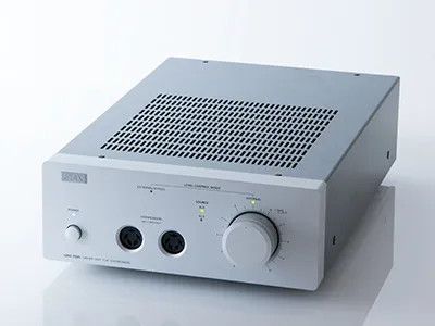 Stax SRM 700S hoofdtelefoonversterker | HIFI STUDIO WILBERT