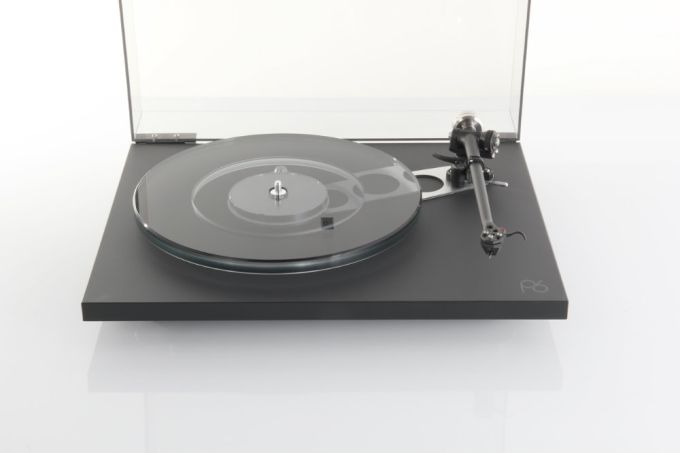 Rega Planar 6 draaitafel