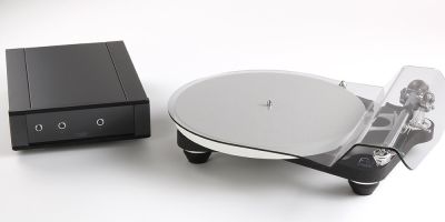 Rega Planar 10 draaitafel